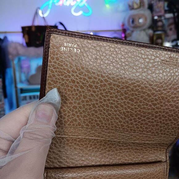 Celine Vintage Light Brown Leather KISS Lock Compact Wallet - Picture 7 of 14
